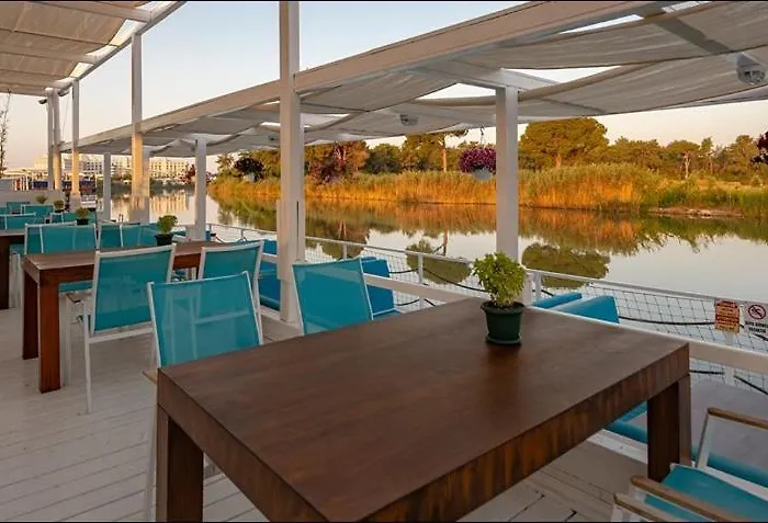 Fun&sun Luxury River With Amazing Landscape Villa